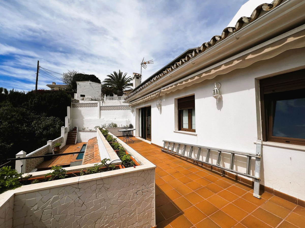 4 Bed Townhouse for sale in La Capellania Costa Del Sol, Málaga, Spain