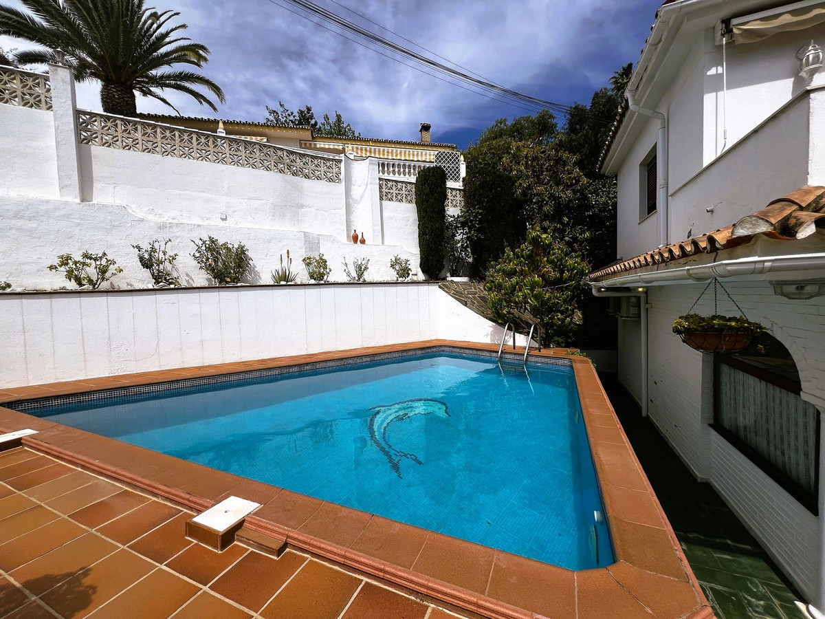 4 Bed Townhouse for sale in La Capellania Costa Del Sol, Málaga, Spain