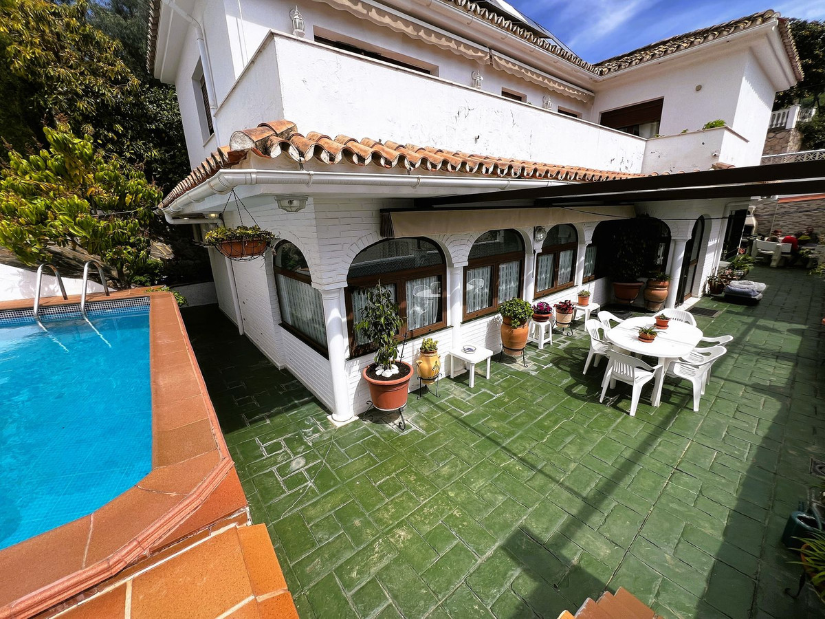 4 Bed Townhouse for sale in La Capellania Costa Del Sol, Málaga, Spain