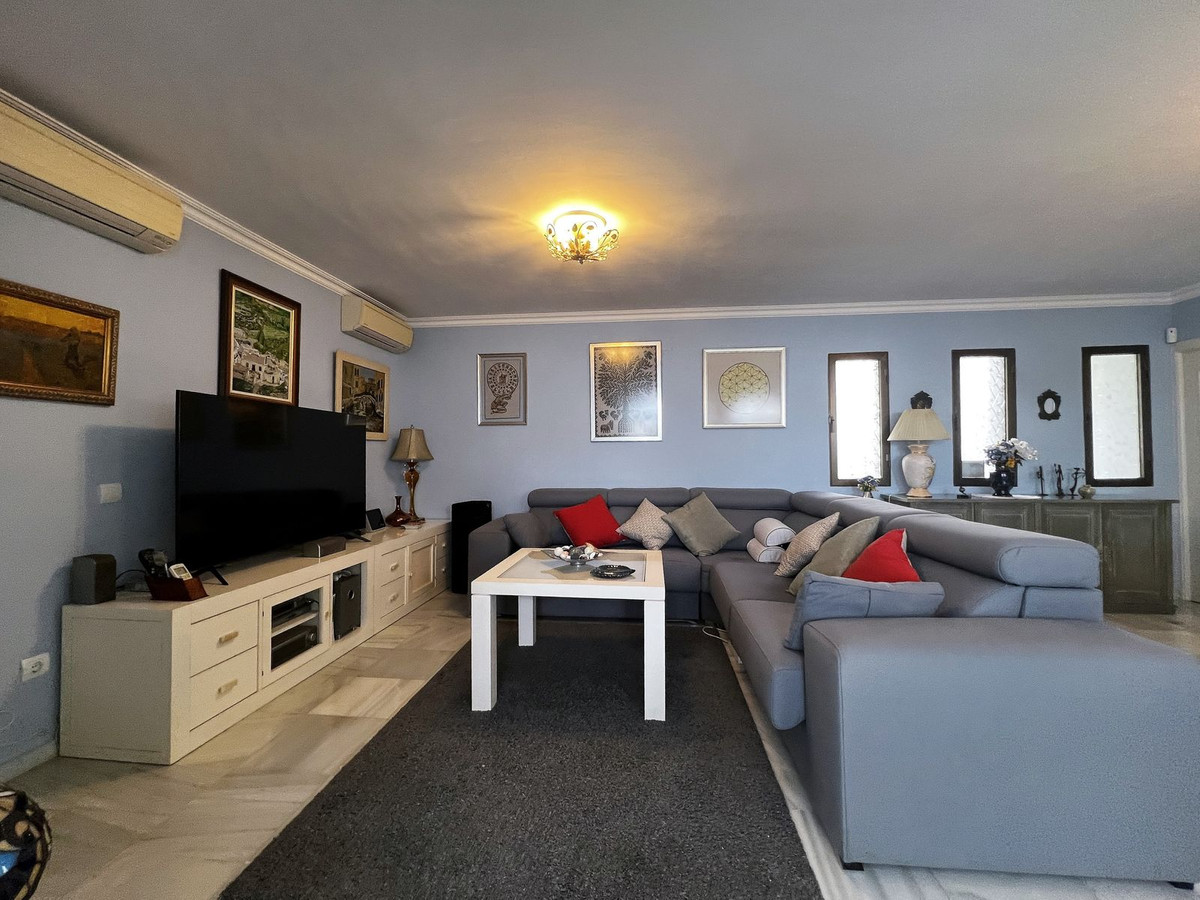 4 Bed Townhouse for sale in La Capellania Costa Del Sol, Málaga, Spain