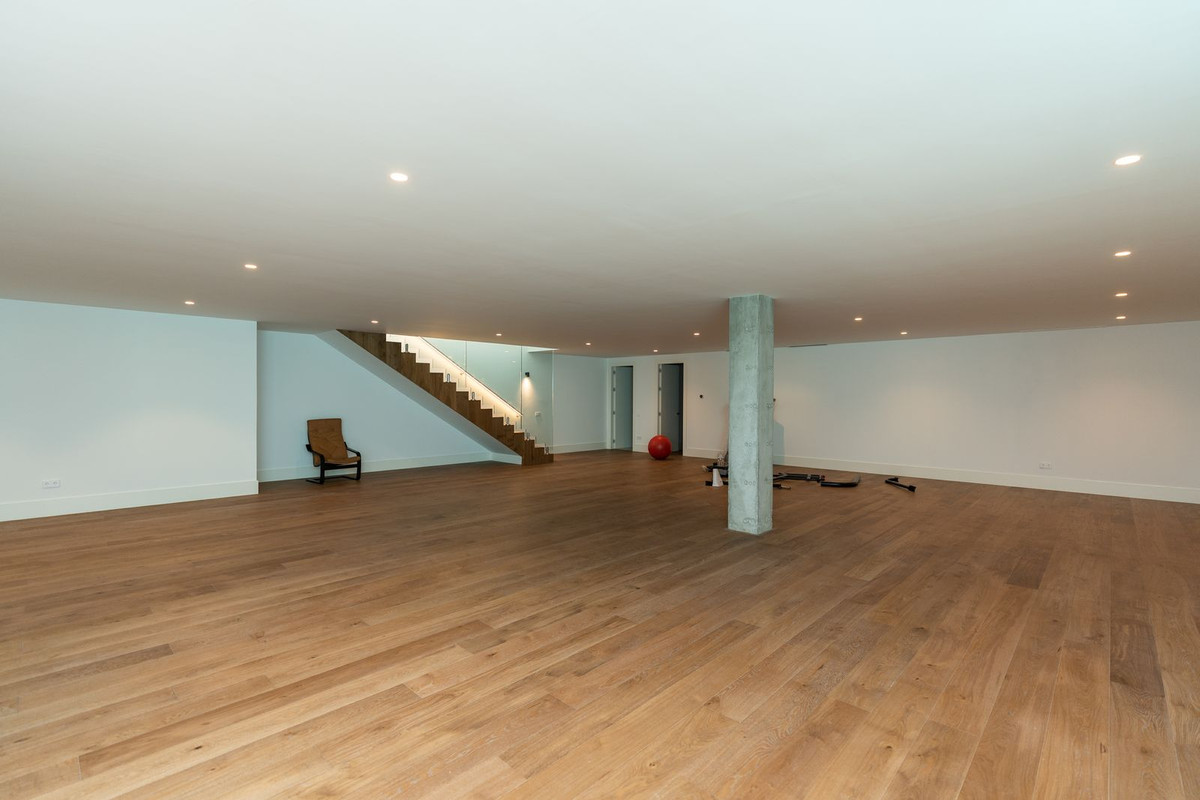Se vende Villa - Chalet de 6 dormitorios en Costa Del Sol, Málaga, España