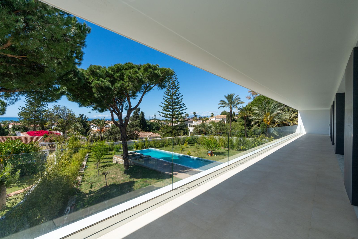Se vende Villa - Chalet de 6 dormitorios en Costa Del Sol, Málaga, España