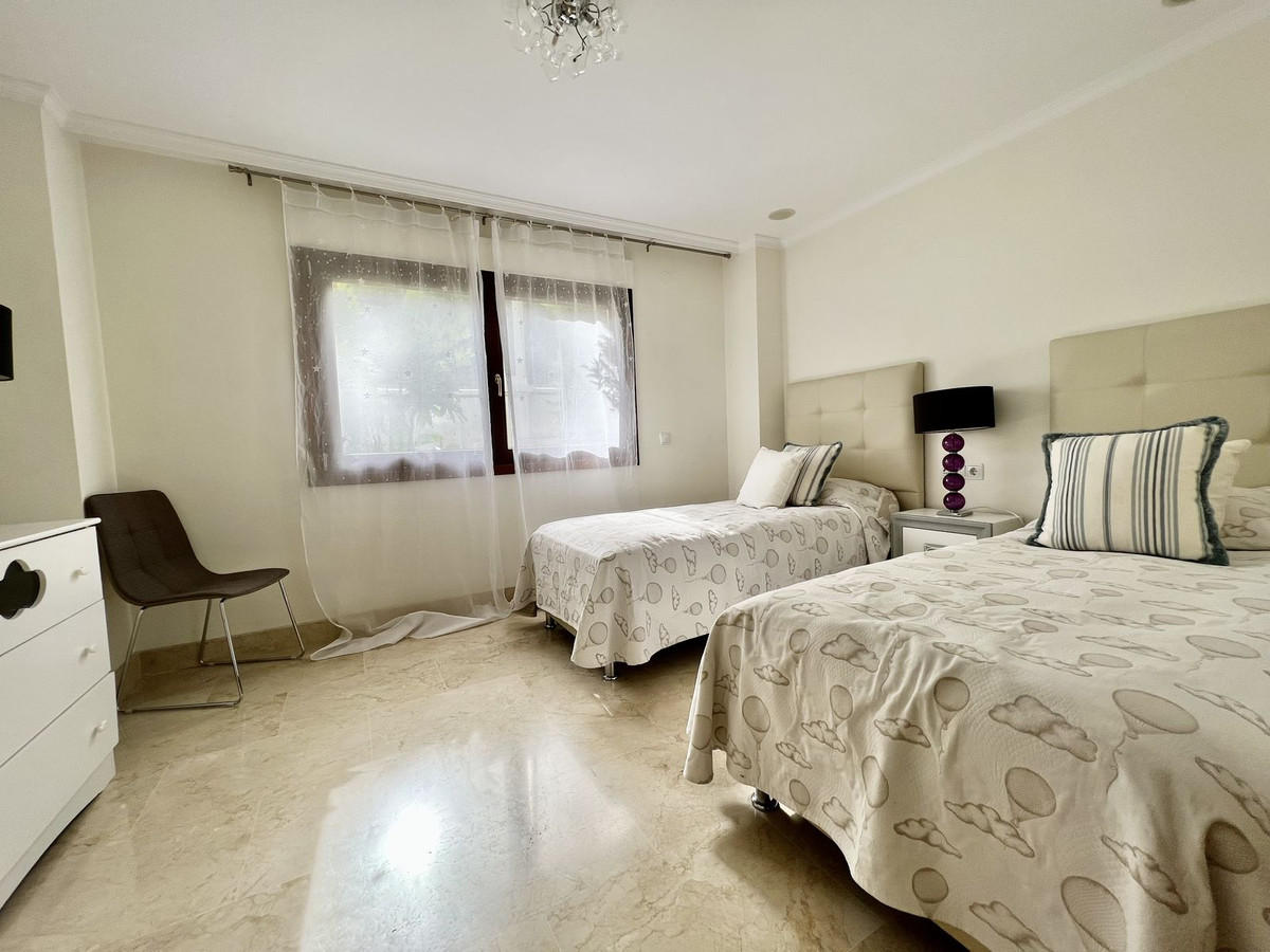 2 Bed Apartment for sale in The Golden Mile Costa Del Sol, Málaga, Spain