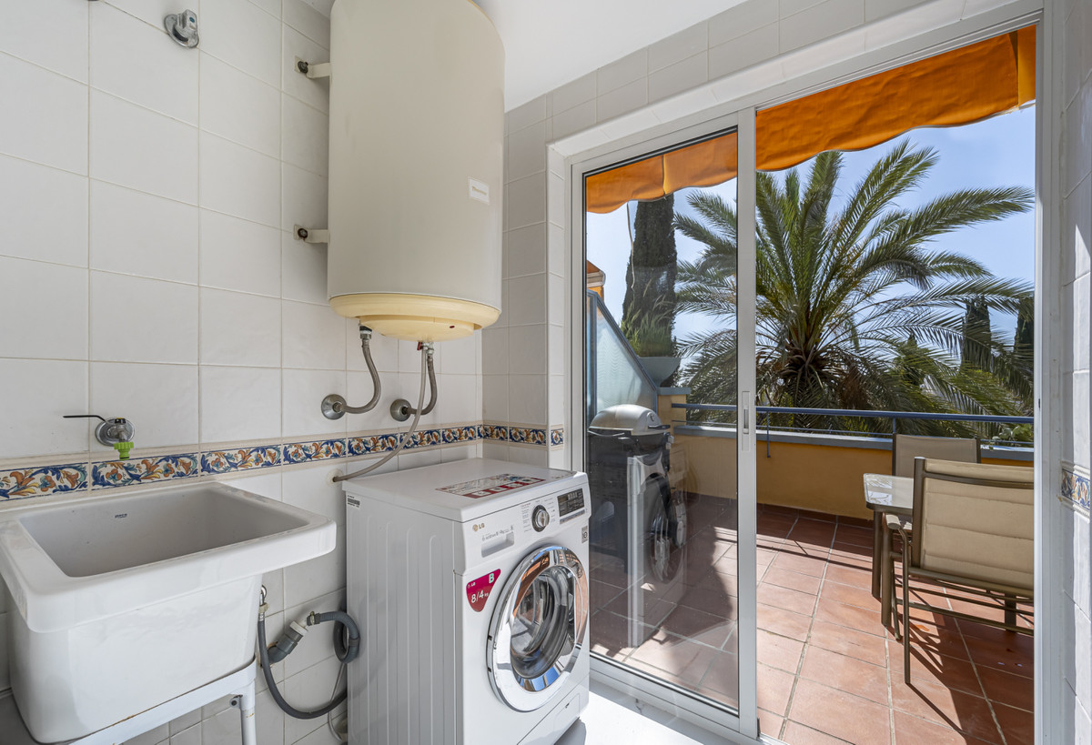 3 Bed Apartment for sale in Bahía De Marbella Costa Del Sol, Málaga, Spain