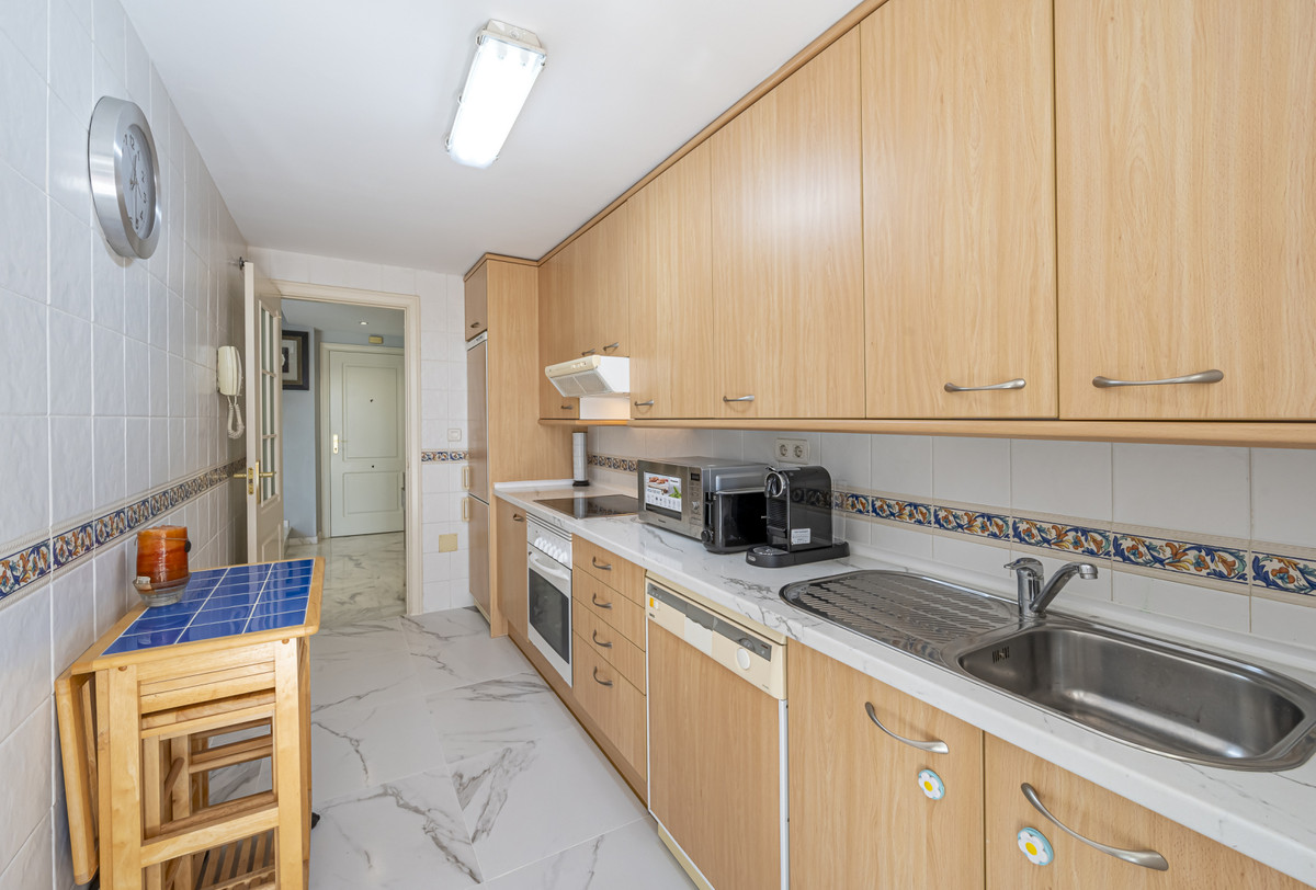 3 Bed Apartment for sale in Bahía De Marbella Costa Del Sol, Málaga, Spain