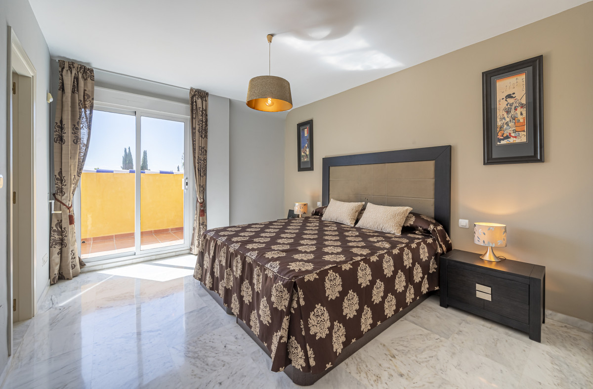 3 Bed Apartment for sale in Bahía De Marbella Costa Del Sol, Málaga, Spain
