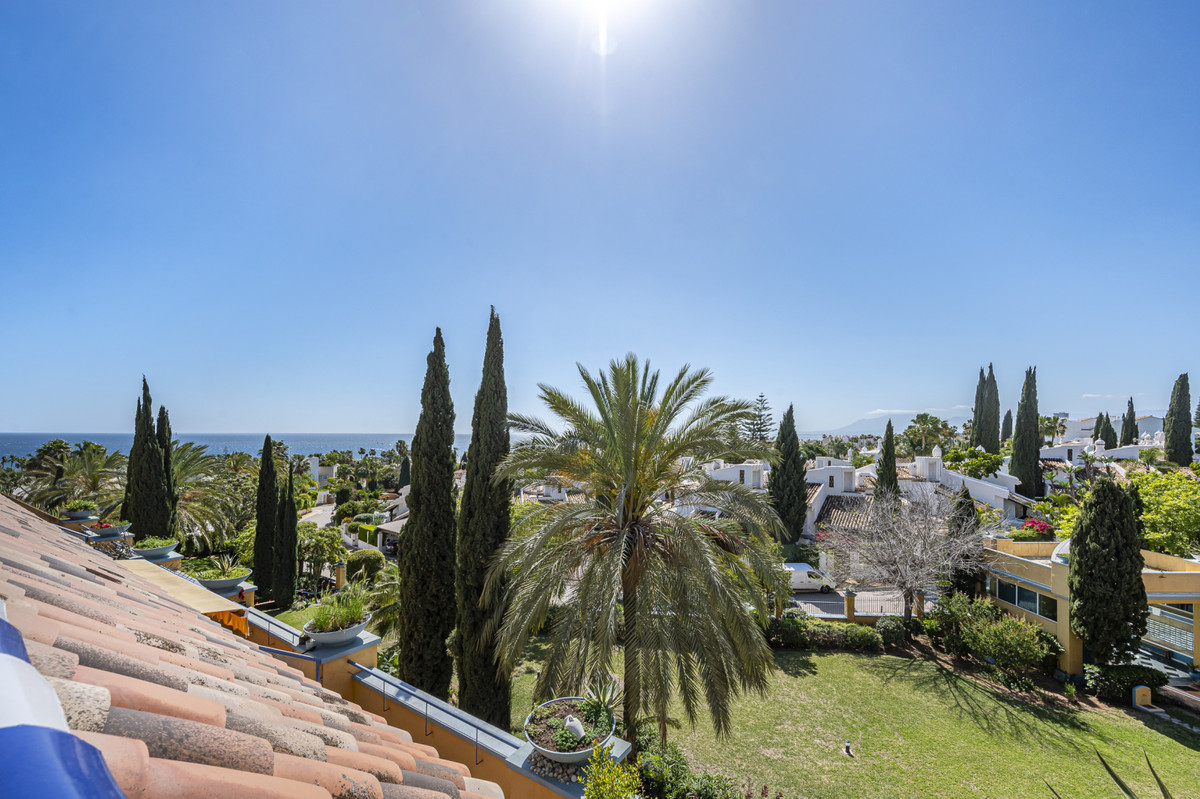 3 Bed Apartment for sale in Bahía De Marbella Costa Del Sol, Málaga, Spain