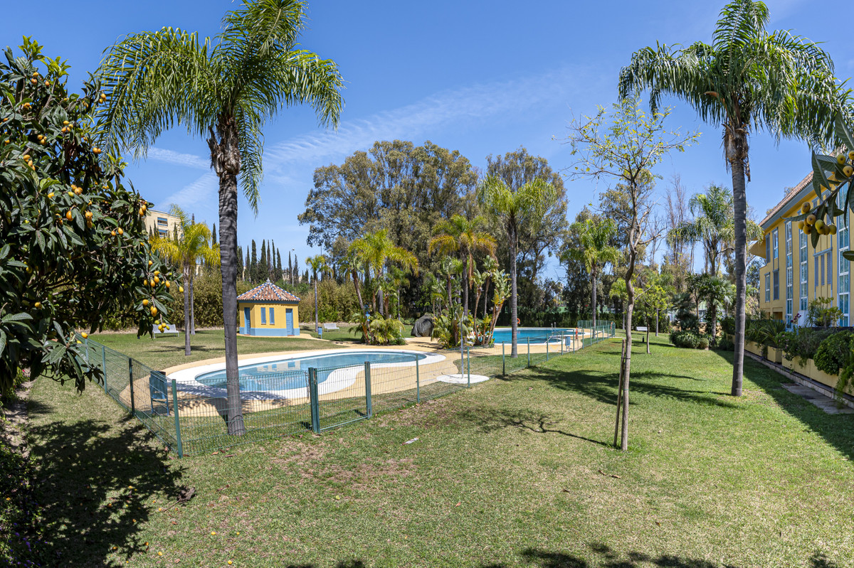3 Bed Apartment for sale in Bahía De Marbella Costa Del Sol, Málaga, Spain