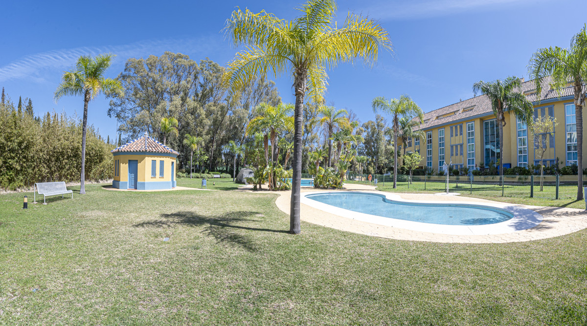 3 Bed Apartment for sale in Bahía De Marbella Costa Del Sol, Málaga, Spain