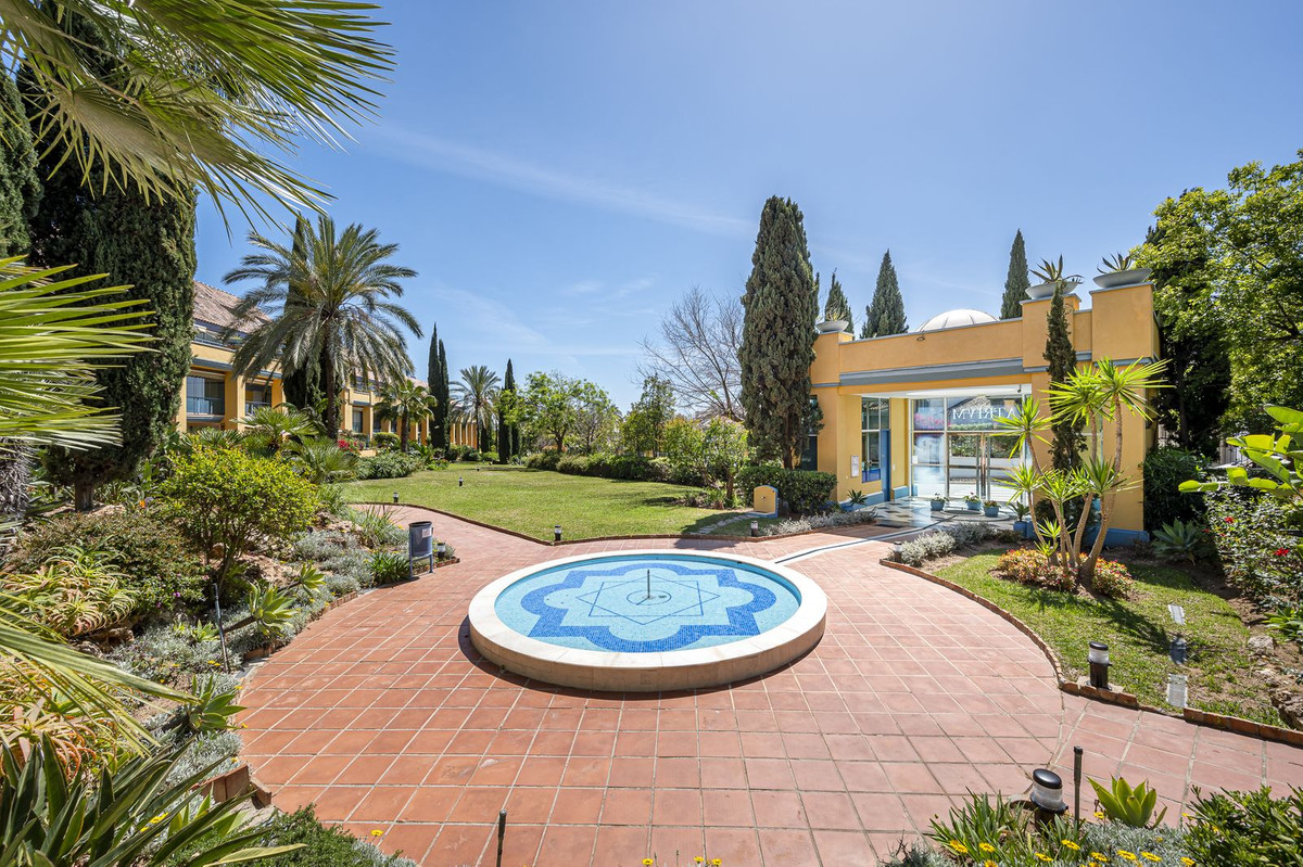 3 Bed Apartment for sale in Bahía De Marbella Costa Del Sol, Málaga, Spain