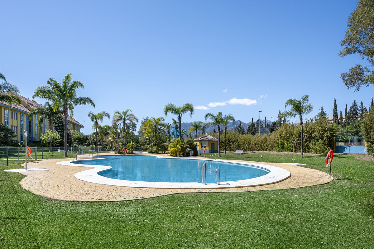 3 Bed Apartment for sale in Bahía De Marbella Costa Del Sol, Málaga, Spain