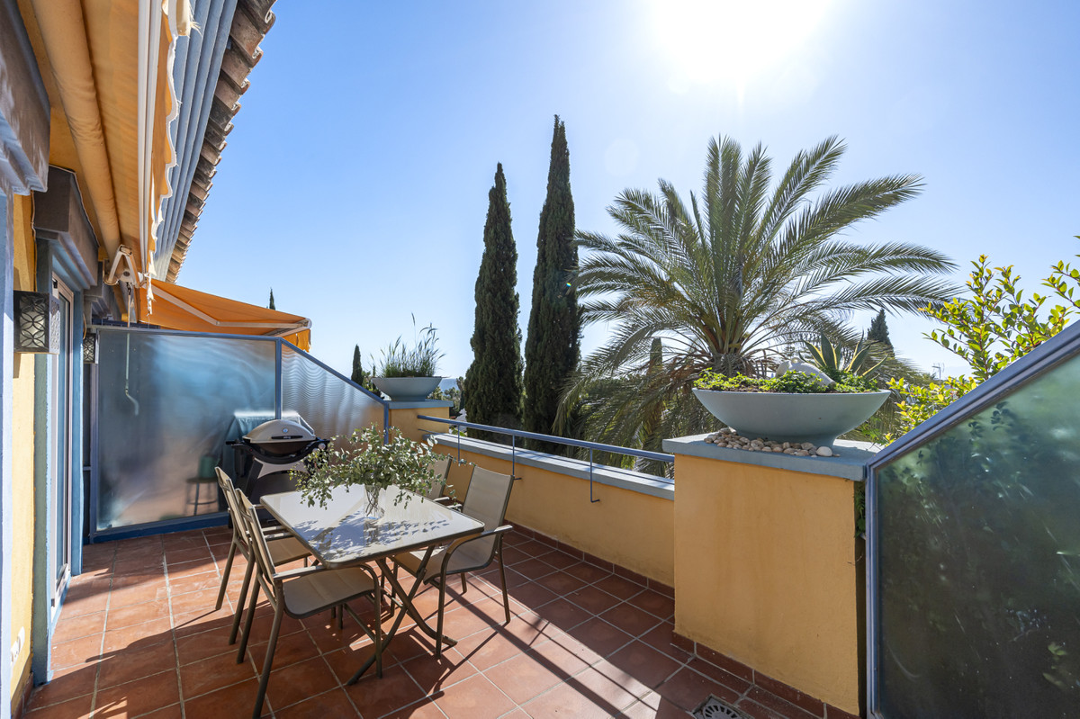 3 Bed Apartment for sale in Bahía De Marbella Costa Del Sol, Málaga, Spain