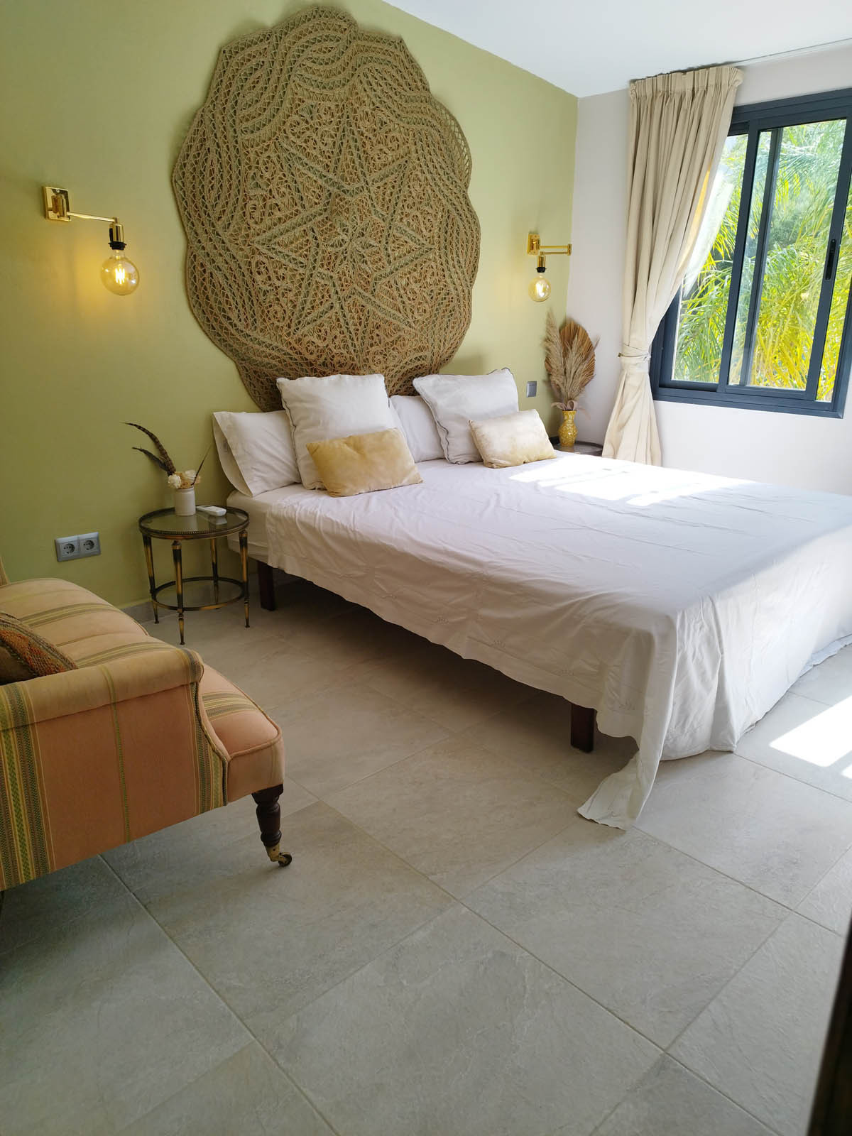 10 Bed Townhouse for sale in Alhaurín El Grande Costa Del Sol, Málaga, Spain