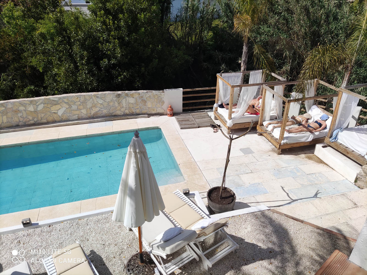 10 Bed Townhouse for sale in Alhaurín El Grande Costa Del Sol, Málaga, Spain
