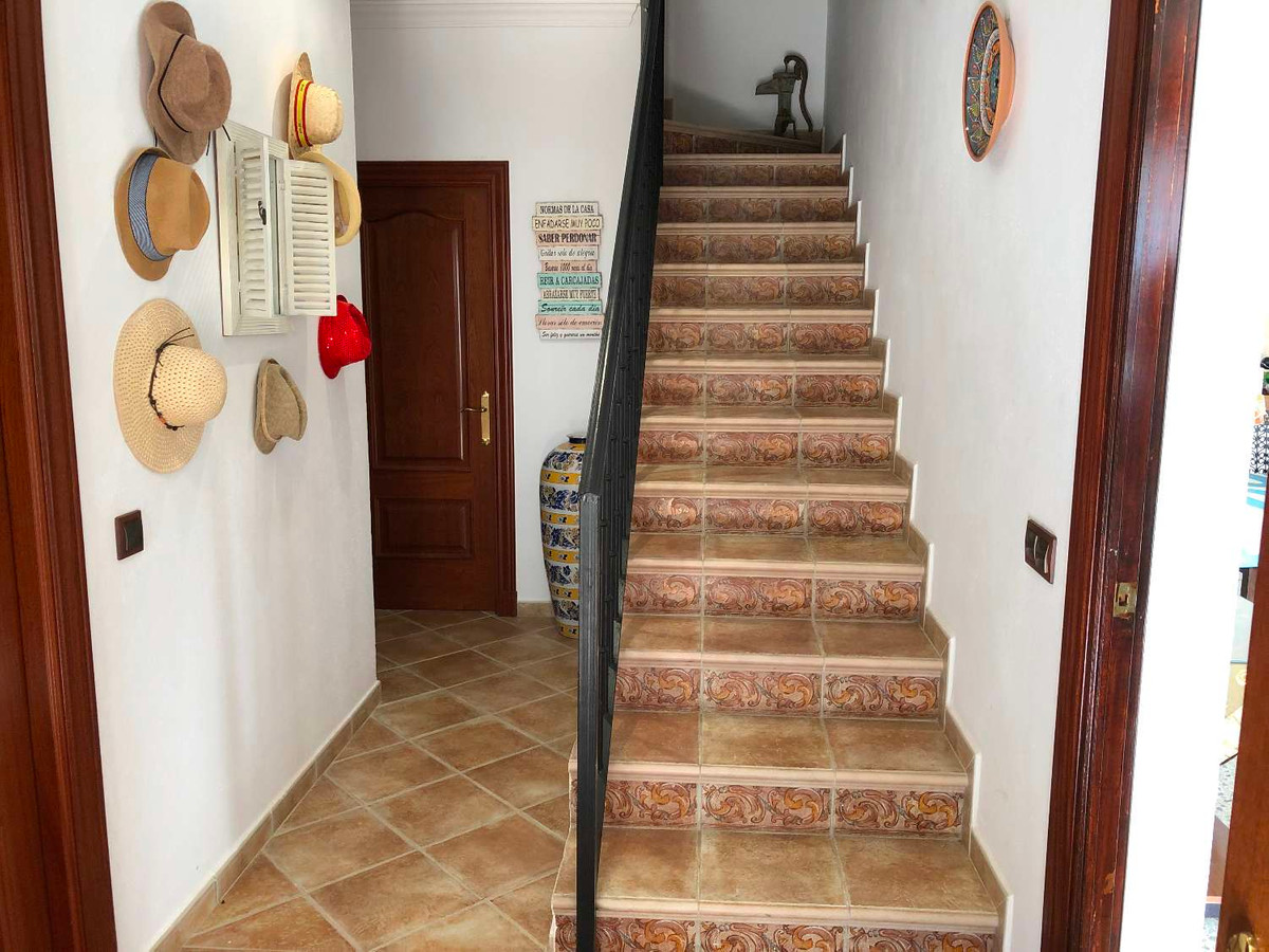 Se vende Villa - Chalet de 5 dormitorios en Málaga, Málaga, España