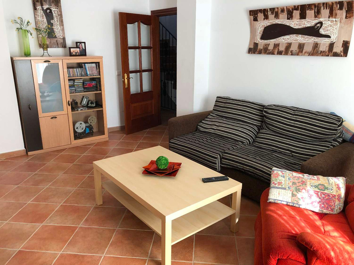 Se vende Villa - Chalet de 5 dormitorios en Málaga, Málaga, España