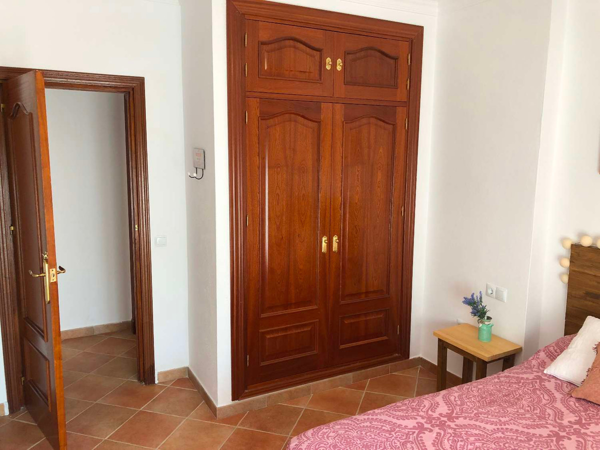 Se vende Villa - Chalet de 5 dormitorios en Málaga, Málaga, España