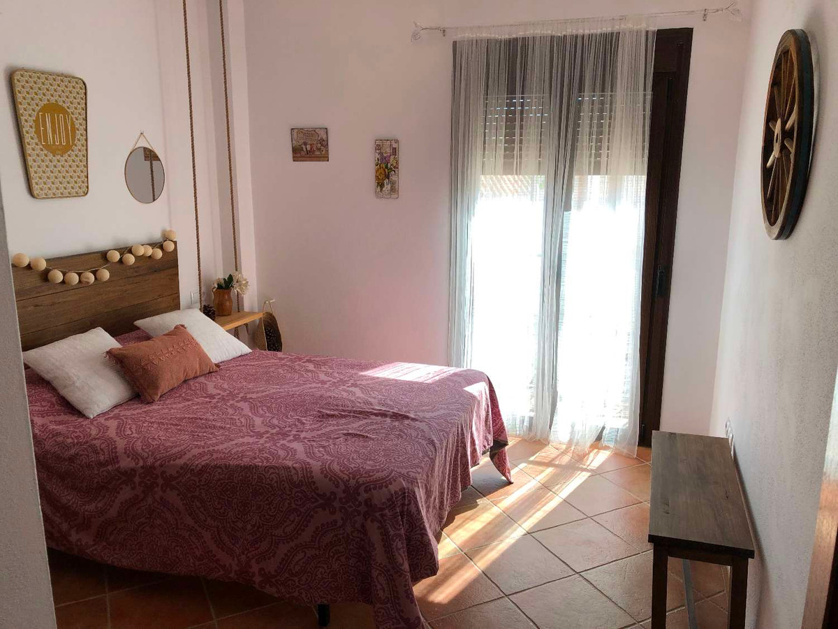 Se vende Villa - Chalet de 5 dormitorios en Málaga, Málaga, España