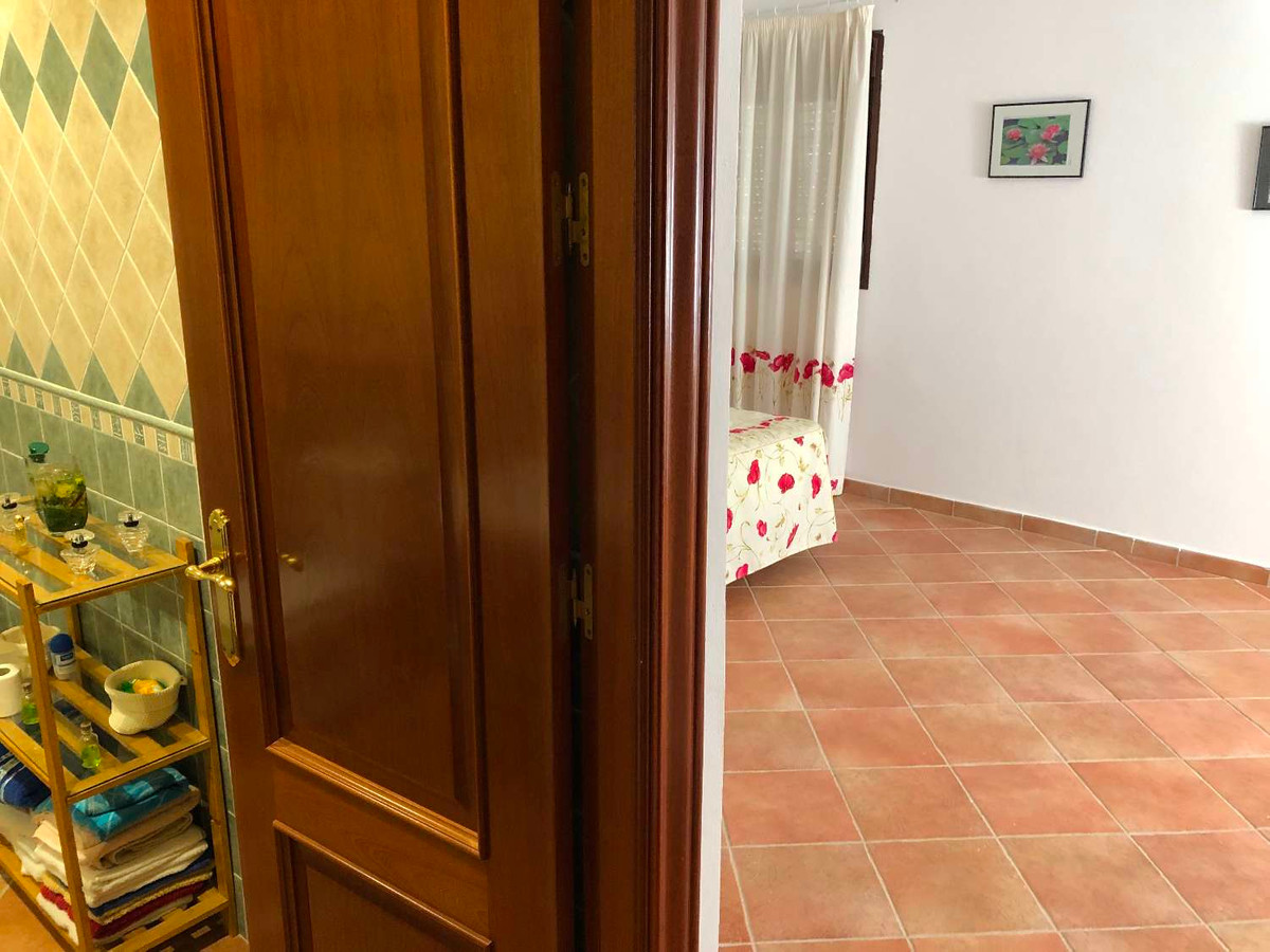 Se vende Villa - Chalet de 5 dormitorios en Málaga, Málaga, España