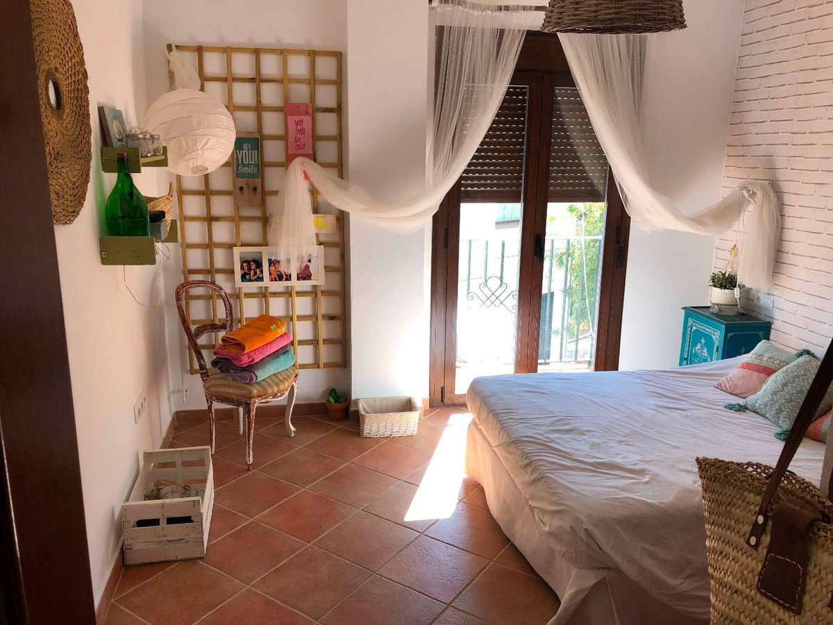 Se vende Villa - Chalet de 5 dormitorios en Málaga, Málaga, España