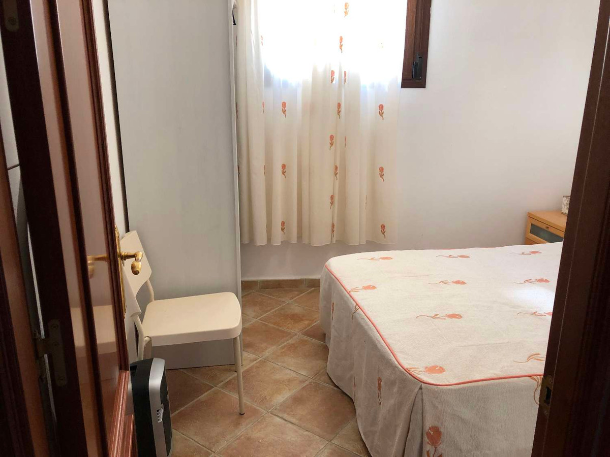 Se vende Villa - Chalet de 5 dormitorios en Málaga, Málaga, España