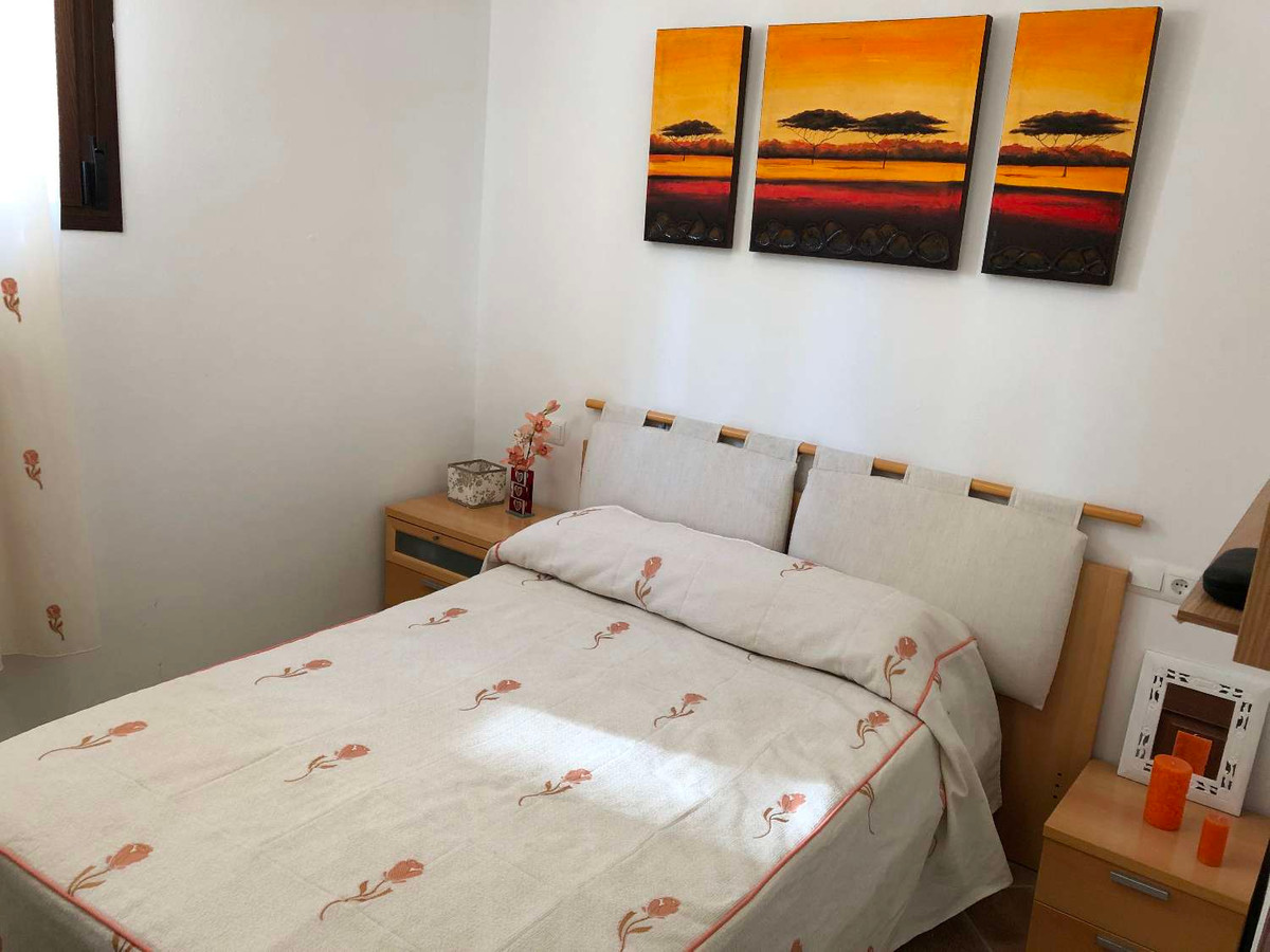 Se vende Villa - Chalet de 5 dormitorios en Málaga, Málaga, España