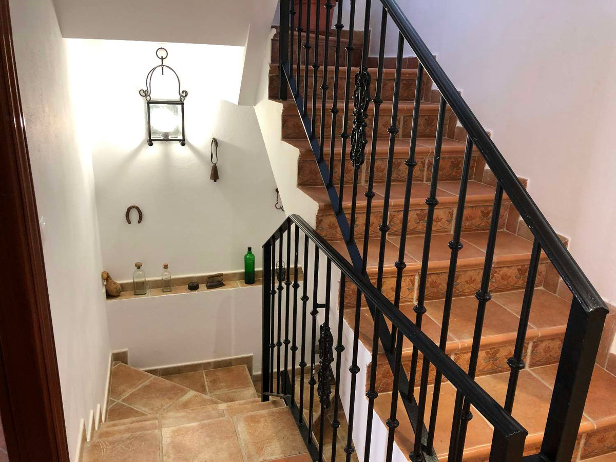 Se vende Villa - Chalet de 5 dormitorios en Málaga, Málaga, España