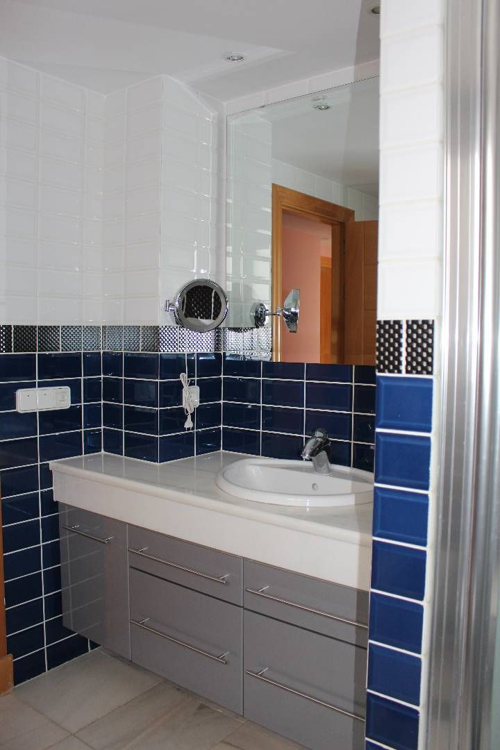 Se vende Apartamento Planta Media de 3 dormitorios en Costa Del Sol, Málaga, España