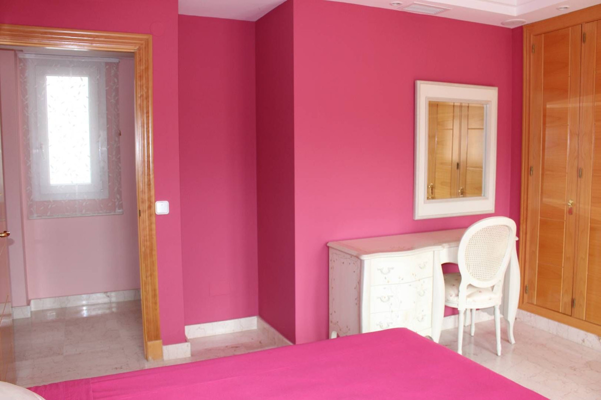 Se vende Apartamento Planta Media de 3 dormitorios en Costa Del Sol, Málaga, España
