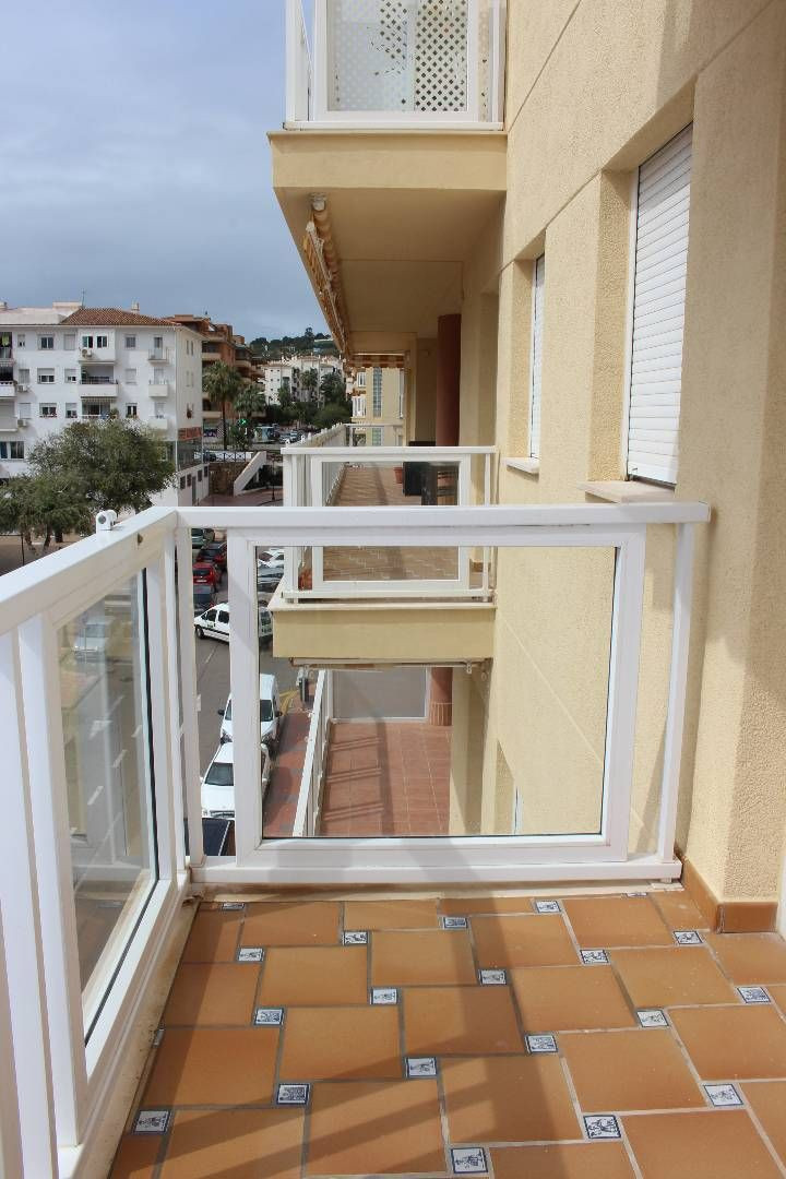 Se vende Apartamento Planta Media de 3 dormitorios en Costa Del Sol, Málaga, España