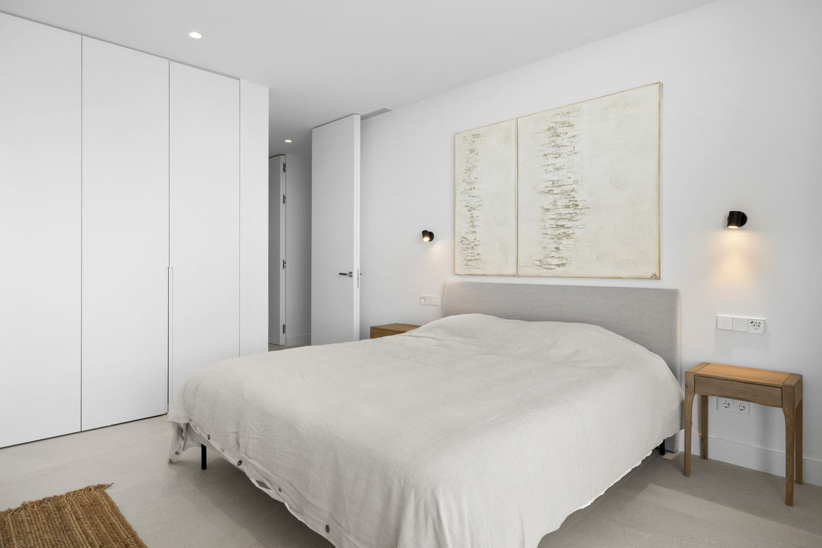 6 Bed Townhouse for sale in Benahavís Costa Del Sol, Málaga, Spain