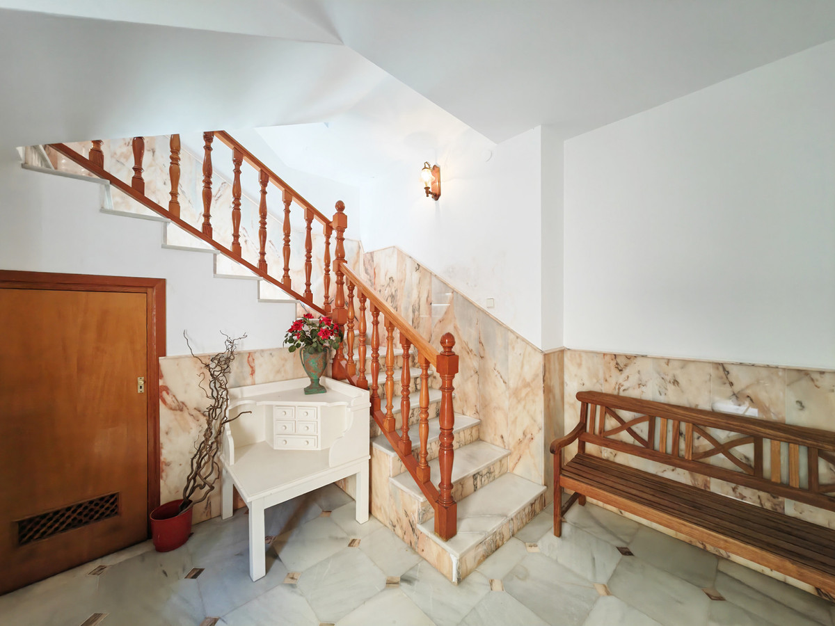 5 Bed Townhouse for sale in Estepona Costa Del Sol, Málaga, Spain