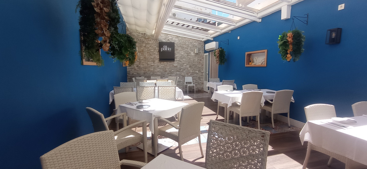 Commercial unit for sale in Fuengirola Costa Del Sol, Málaga, Spain