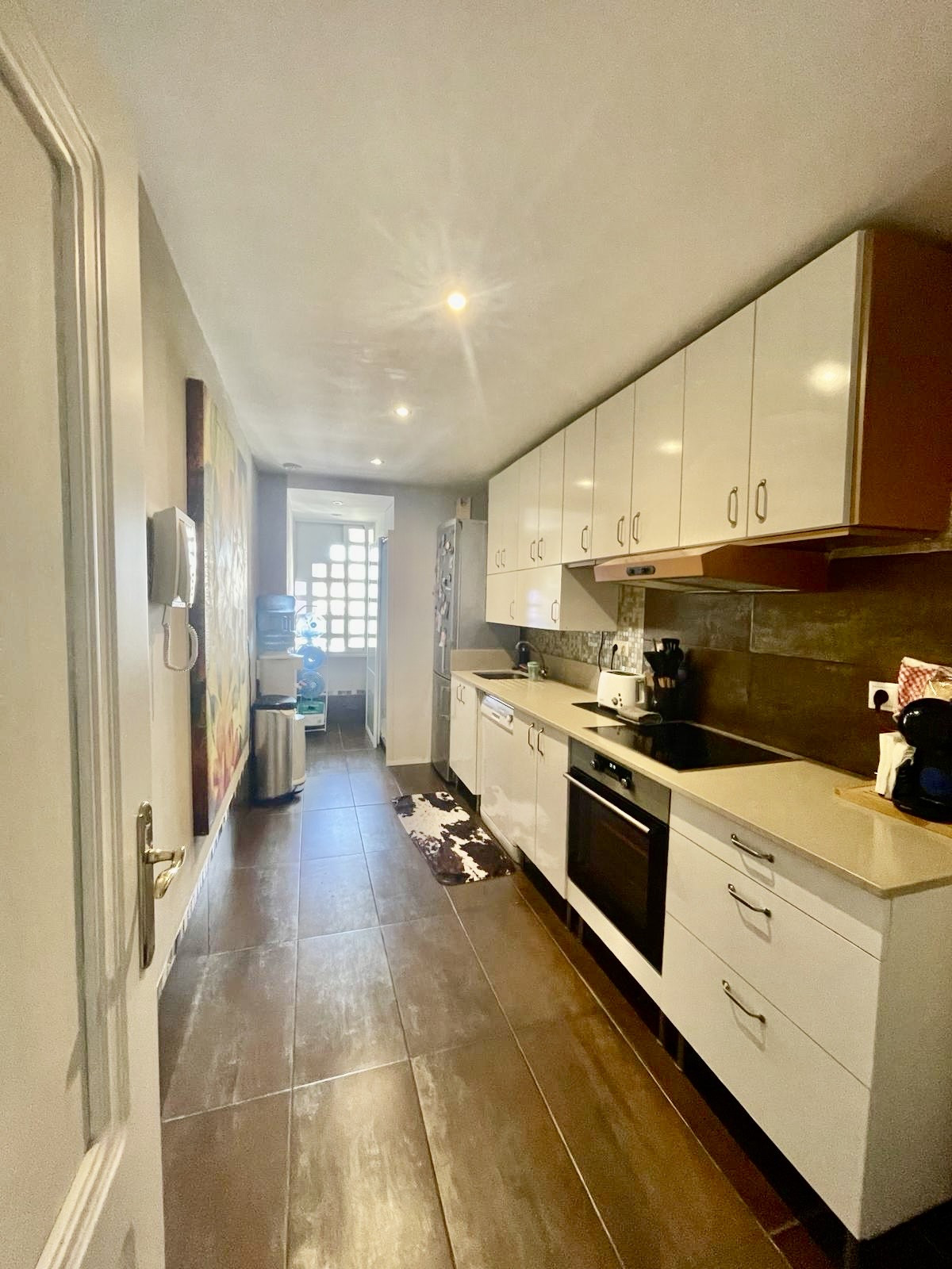 3 Bed Apartment for sale in The Golden Mile Costa Del Sol, Málaga, Spain