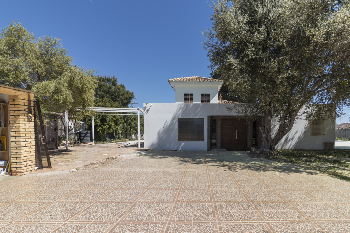 9 Bed Townhouse for sale in Marbella Costa Del Sol, Málaga, Spain