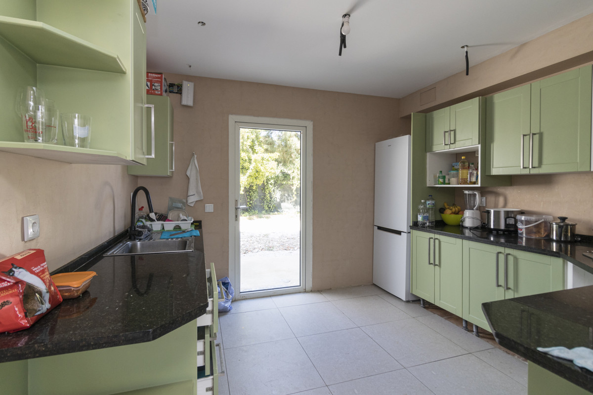 9 Bed Townhouse for sale in Marbella Costa Del Sol, Málaga, Spain