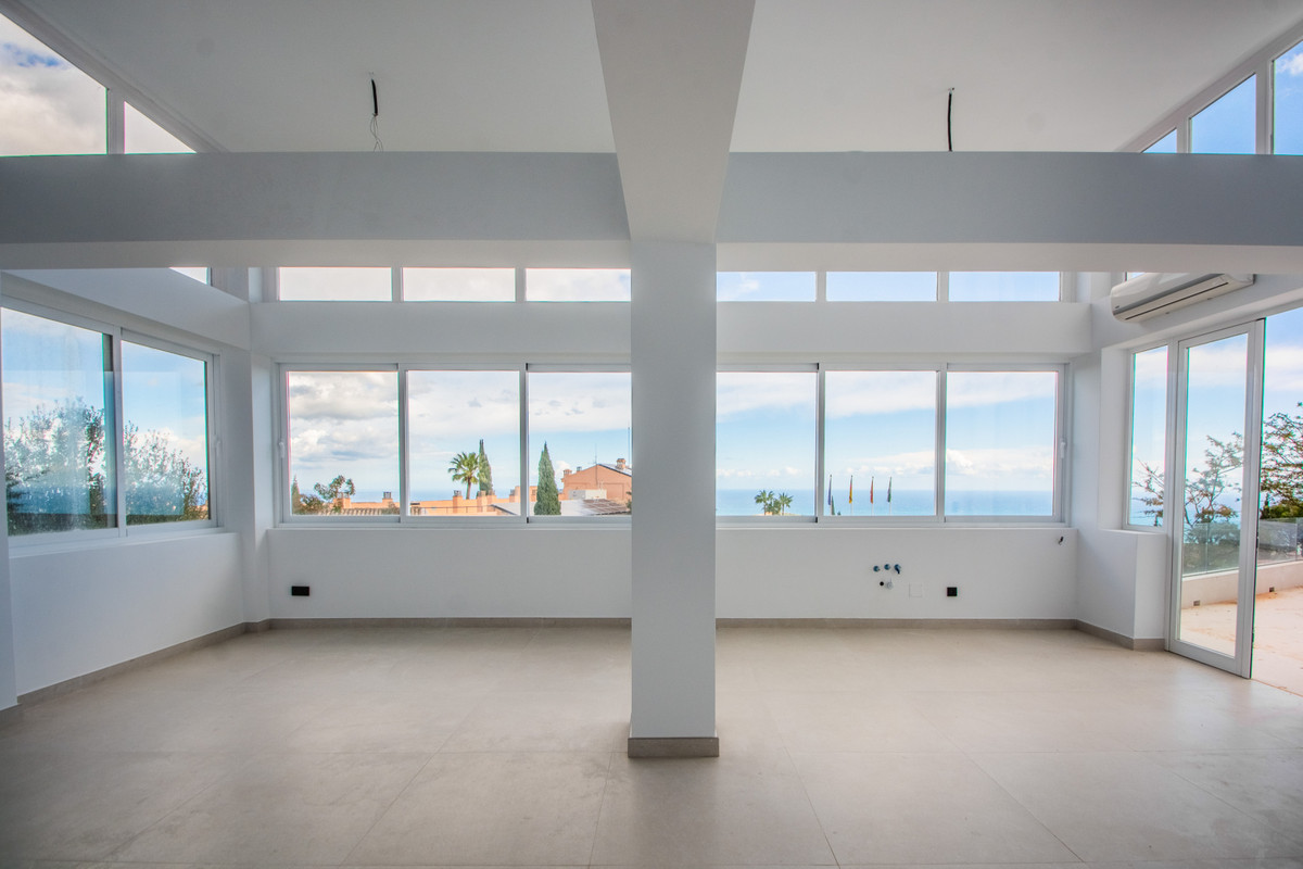 3 Bed Apartment for sale in La Mairena Costa Del Sol, Málaga, Spain