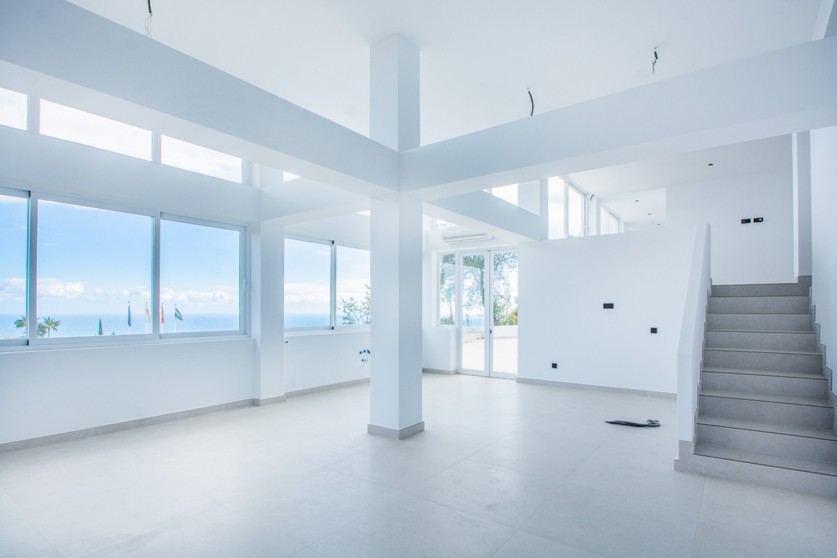 3 Bed Apartment for sale in La Mairena Costa Del Sol, Málaga, Spain