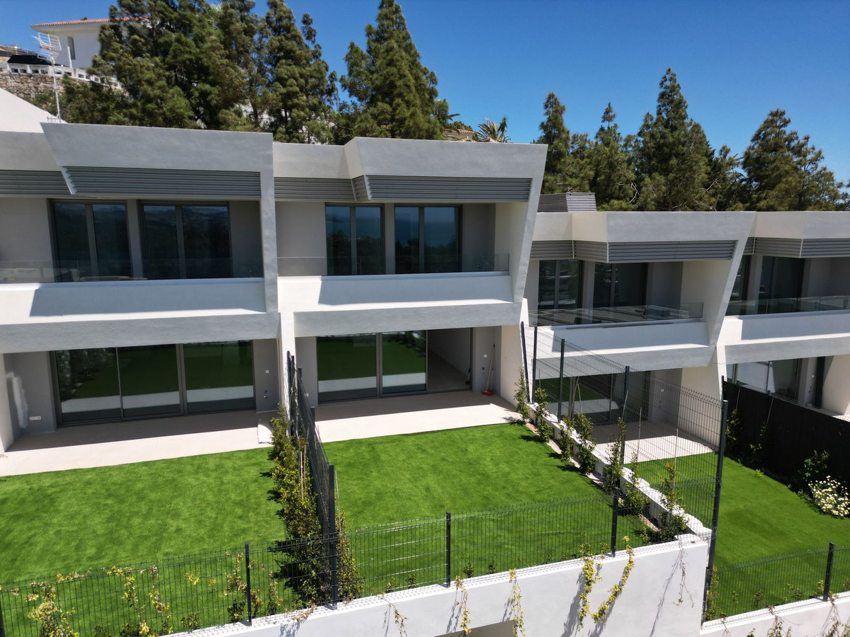 3 Bed Townhouse for sale in El Chaparral Costa Del Sol, Málaga, Spain