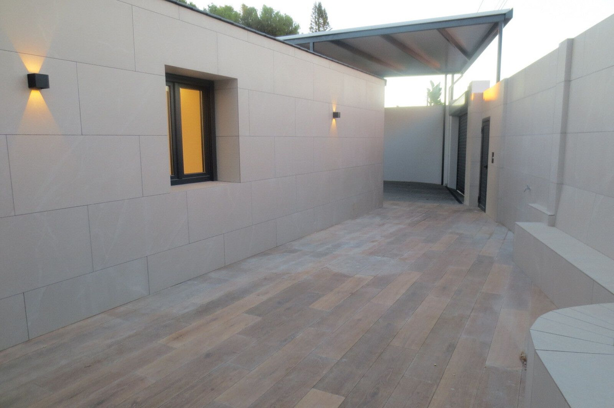 Se vende Villa - Chalet de 4 dormitorios en Costa Del Sol, Málaga, España