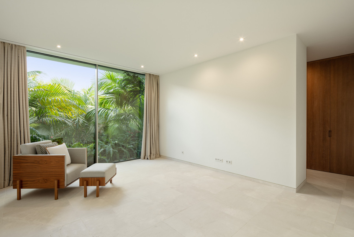 Se vende Villa - Chalet de 4 dormitorios en Costa Del Sol, Málaga, España