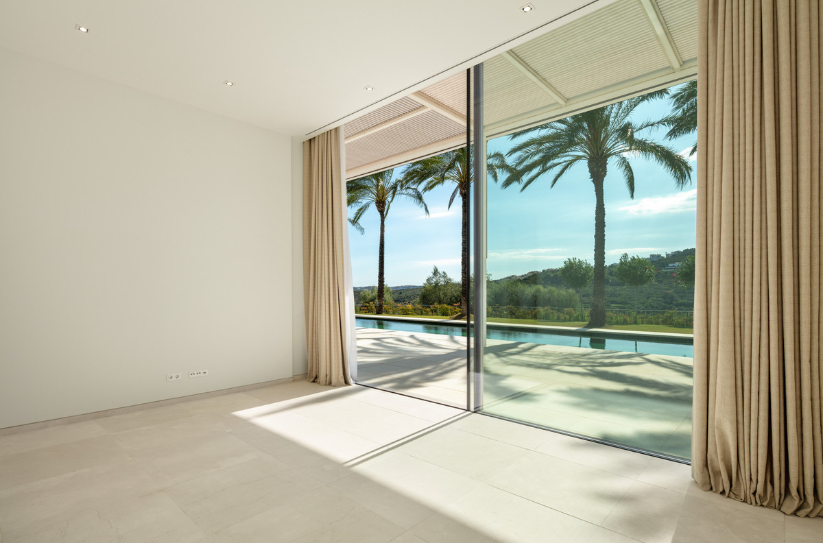 Se vende Villa - Chalet de 4 dormitorios en Costa Del Sol, Málaga, España