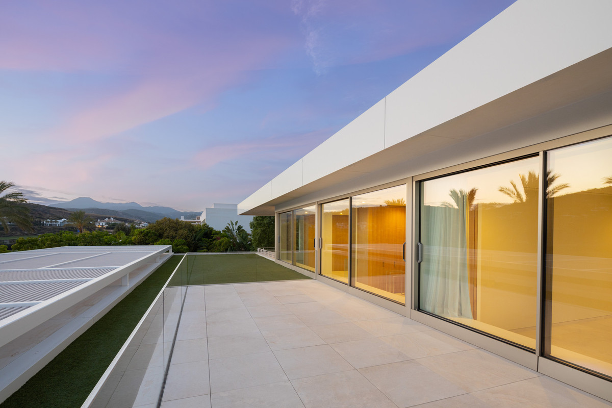 Se vende Villa - Chalet de 4 dormitorios en Costa Del Sol, Málaga, España
