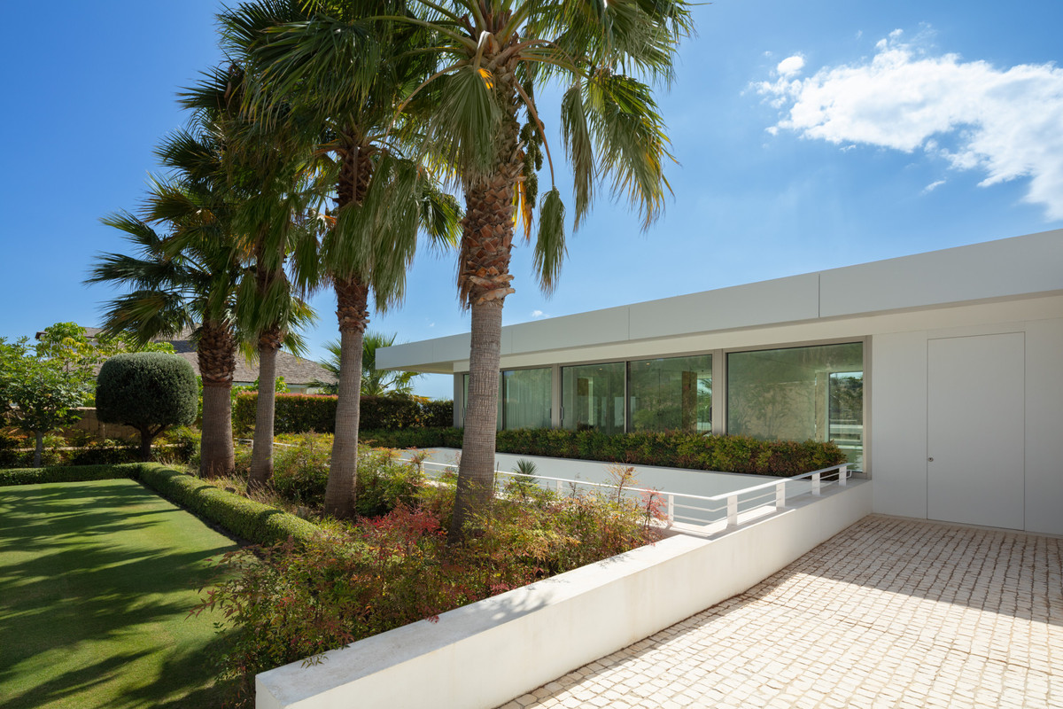 Se vende Villa - Chalet de 4 dormitorios en Costa Del Sol, Málaga, España