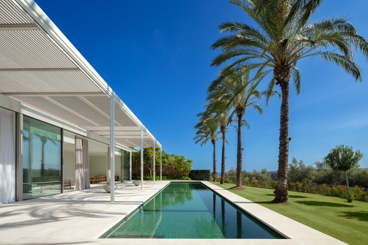 Se vende Villa - Chalet de 4 dormitorios en Costa Del Sol, Málaga, España