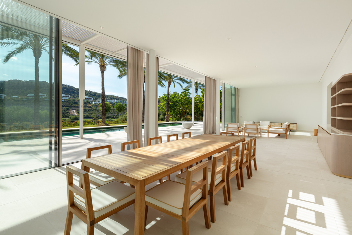 Se vende Villa - Chalet de 4 dormitorios en Costa Del Sol, Málaga, España