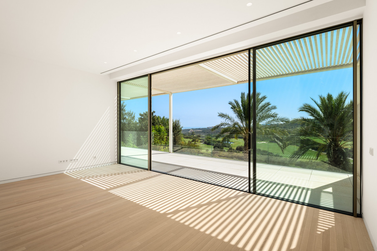 Se vende Villa - Chalet de 5 dormitorios en Costa Del Sol, Málaga, España