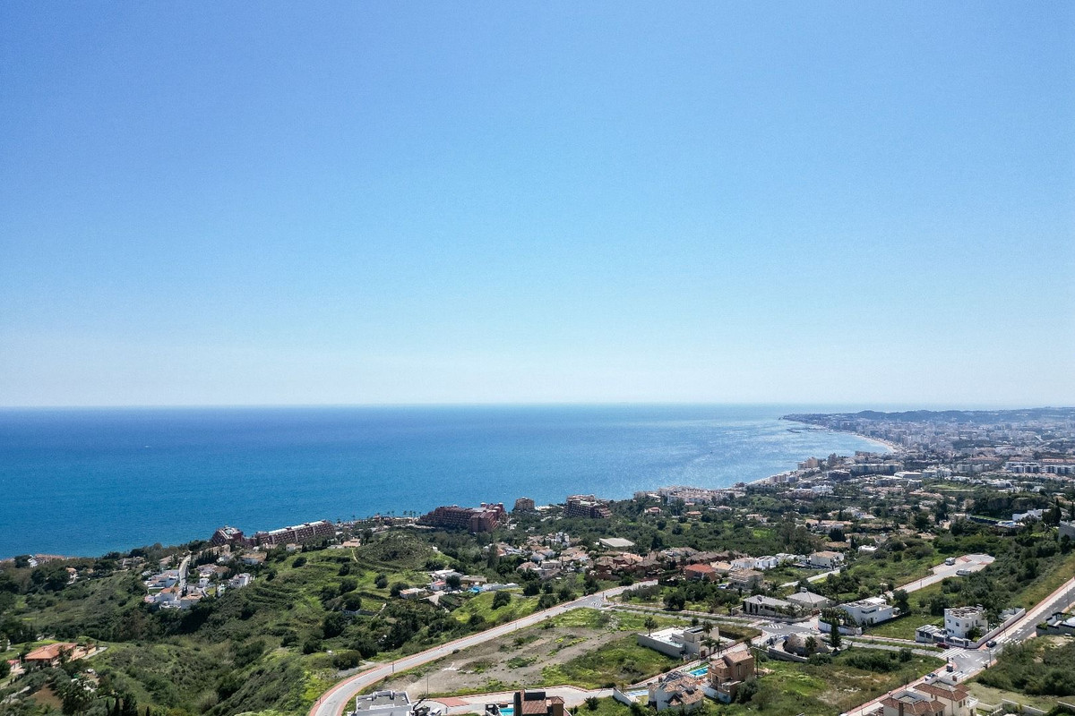 3 Bed Townhouse for sale in Benalmadena Costa Del Sol, Málaga, Spain