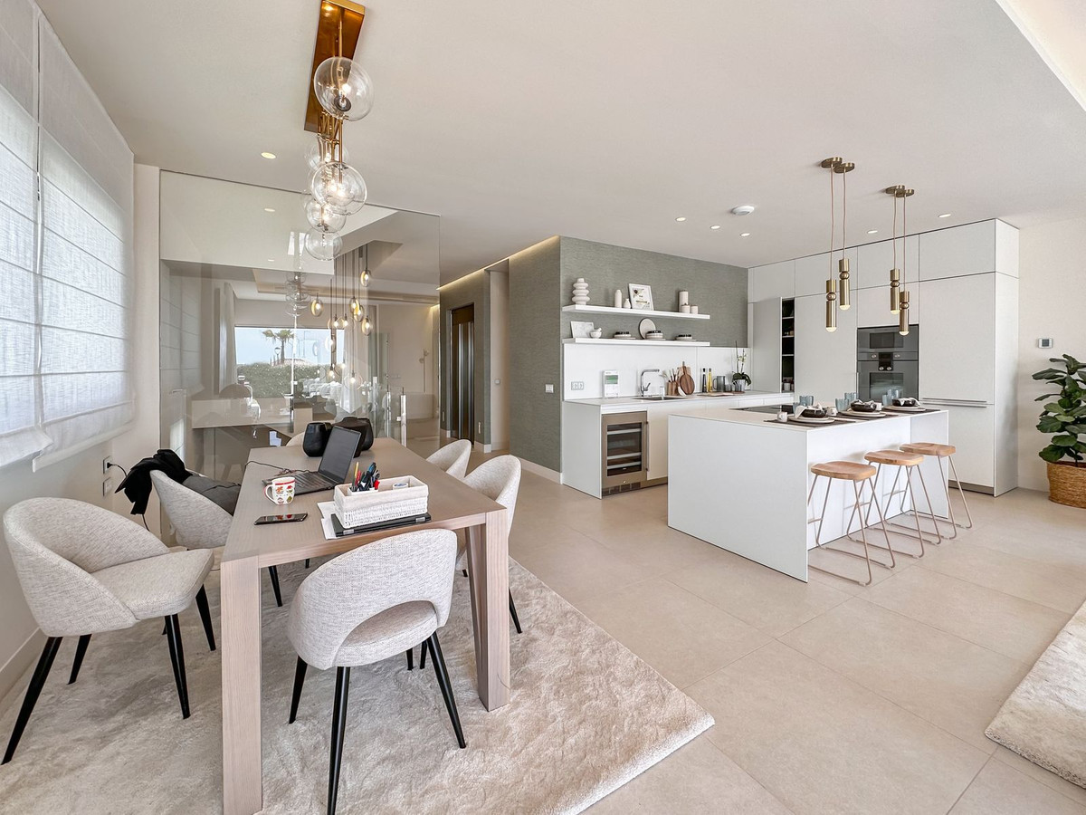 5 Bed Townhouse for sale in New Golden Mile Costa Del Sol, Málaga, Spain