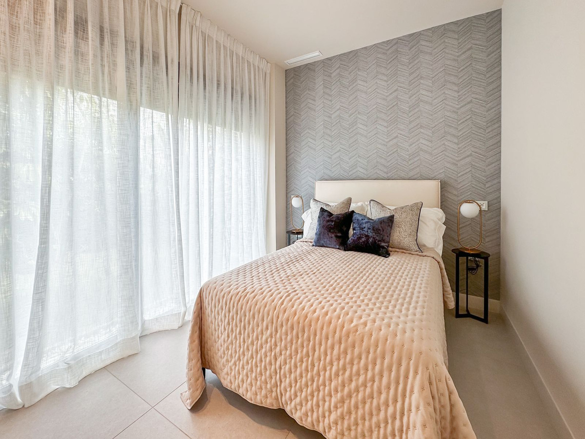 5 Bed Townhouse for sale in New Golden Mile Costa Del Sol, Málaga, Spain